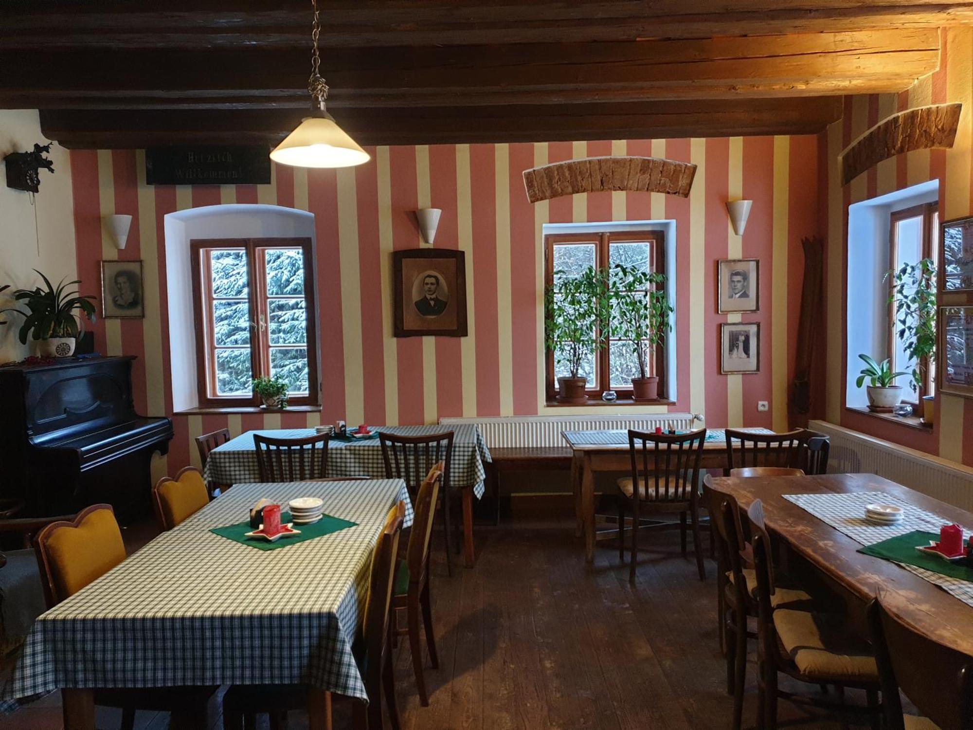 Penzion U Suchanku Mezimesti Exterior foto