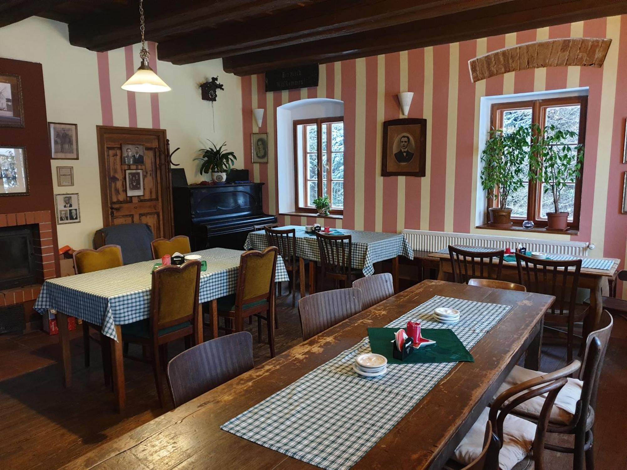 Penzion U Suchanku Mezimesti Exterior foto